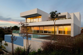 Spacious sunset Villa with breathtaking view